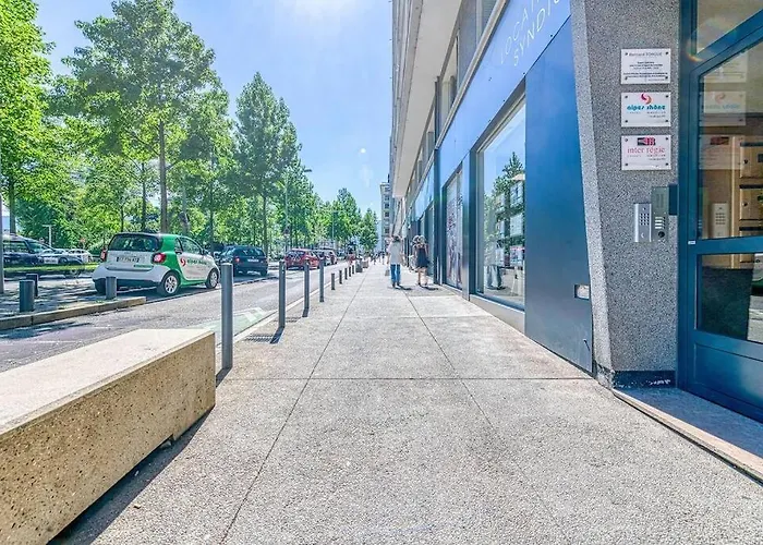 Apartament 44 Foch 3 *